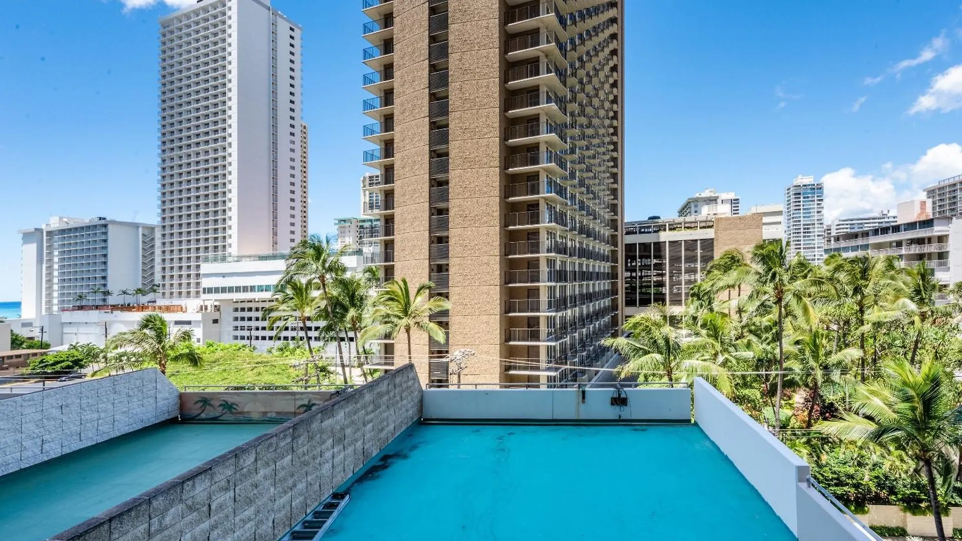 7Th Floor Garden View Condo In Walking Distance To Waikiki Beach Condo Honolulu Stati Uniti