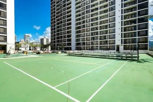 7Th Floor Garden View Condo In Walking Distance To Waikiki Beach Condo Honolulu United States
